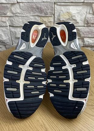 Оригінальні кросівки mizuno wave rider 10 5