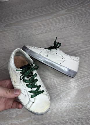 Кросівки для дітей golden goose silver білі з зеленими шнурками, розмір 29