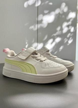 Кросівки для дітей puma світло-сірі з салатовим