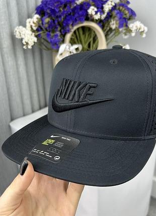 Оригінальна унісекс кепка nike pro 2