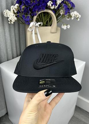 Оригінальна унісекс кепка nike pro 8