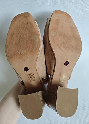 Замшевые босоножки clarks 8