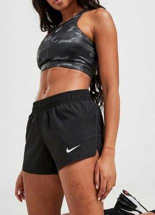 Шорты спортивные женские короткие nike tempo s
