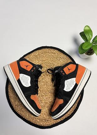 Високі кросівки nike