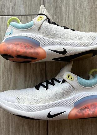 Жіночі кросівки nike joyride run flyknit