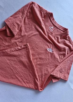 Футболка чоловіча nike коралова