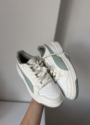 Низькі шкіряні кросівки puma