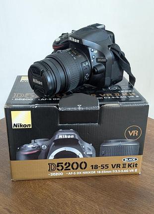 Полный комплект nikon d5200 + 18-55 vr ii + сумка tamract + 2 аккумулятора + коробка