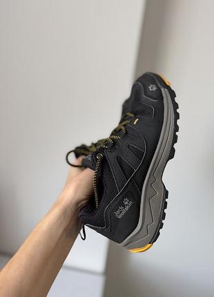 Трекінгові кросівки jack wolfskin