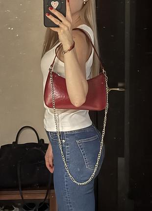 Червона сумка stradivarius