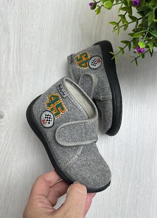 Тапочки для садочку чи дому
