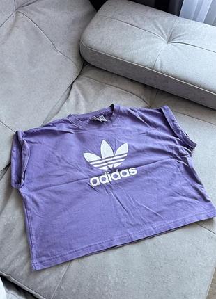 Футболка жіноча adidas укорочена фіолетова