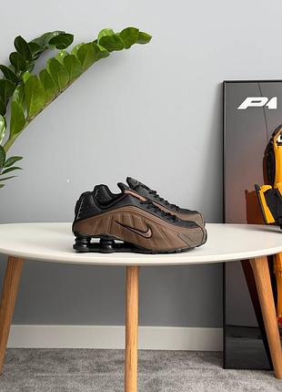 Кроссовки nike shox r4 black brown