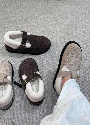 Лофери lv louis vuitton коричневі кольори замша та хутро зручні та якісні