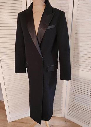 Фирменное длинное пальто