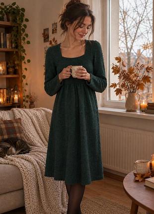 Сукня жіноча трикотажна оригінальна mango (mng) у смарагдовому кольорі,