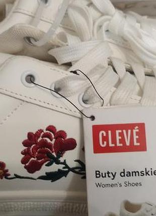 Белые женские кеды clevé