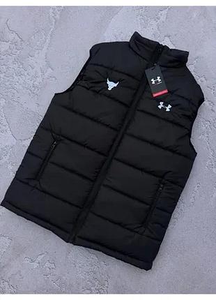Жилет чоловічий. на блискавці, з кишенями. водовідштовхувальна плащівка. лого вишивка.