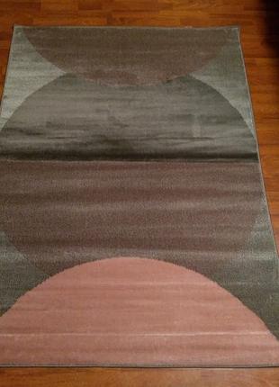 Килим геометричний