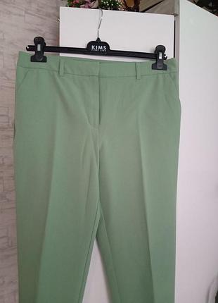 Оливковые женские брюки. dorothy perkins 2