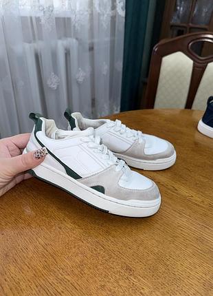 Кросівки zara