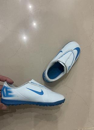 Бутсы,бутси,бутсы nike,nike ,обувь для футбола,футбольные бутсы