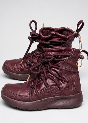 Зимние сапоги дутики nike tanjun high rise  р. 35.5 (22-23 см)