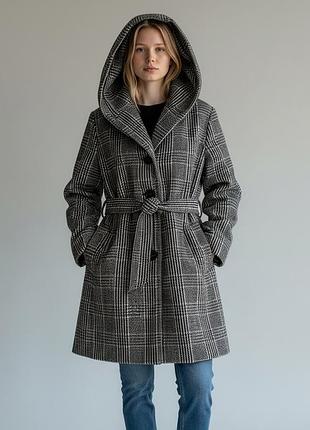 Стильне приталене пальто в клітинку fresh made з капюшоном (32% вовна), розмір m