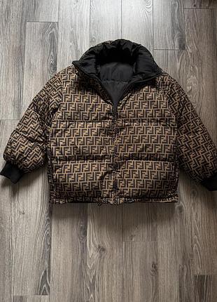 Куртка - пуховик fendi в чудовому стані л