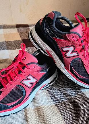 Кроссовки new balance 2002r