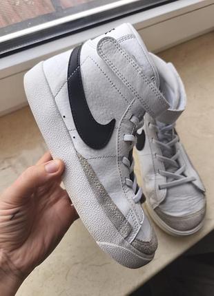 Шкіряні кросівки nike