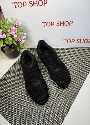 Оригінальні кросівки adidas 2