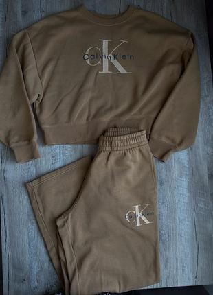 Жіночий костюм на флісі calvin klein оригінал