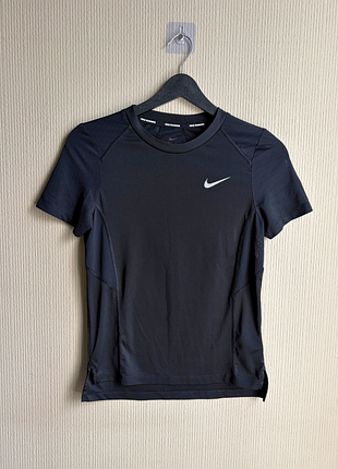 Женская спортивная футболка nike running черного цвета xs