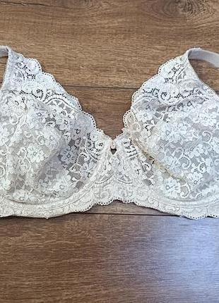 Мереживний бюстгальтер amourette.38dd. 8