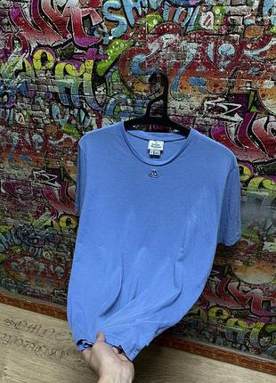 Блакитна чоловіча футболка vivienne westwood оригінал розмір l slim fit нюанс на спині