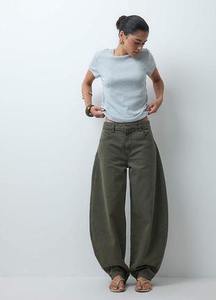 Джинсы barrel цвета хаки от asos
