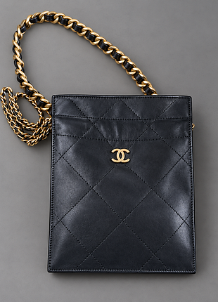 Сумка жіноча chanel drawstring bucket bag чорна шкіряна