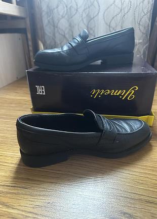 Жіночі лофери clarks