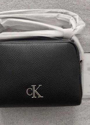 Крос-боді жіноча calvin klein чорна