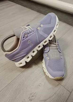 Кросівки on cloud 4