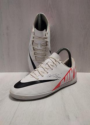 Футзалки nike 38,5 - устілка 24 см