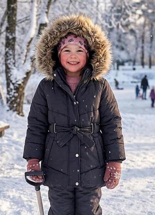 Красивая теплая куртка девочке 5-6 лет
