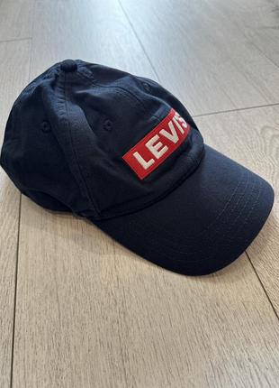 Кепка levis