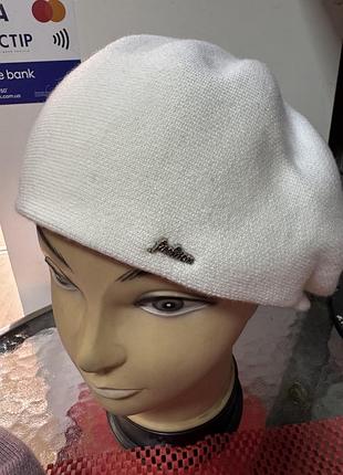 Берет для дівчат