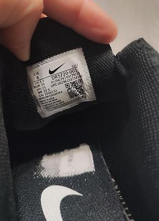 Кроссовки nike 39- стелька 25 см 6