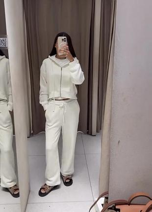 Костюм молочний zara нова колекція s