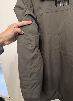 Чоловічий пуховик helly hansen 9