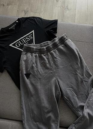 Стильні сірі штанці джогери guess 3