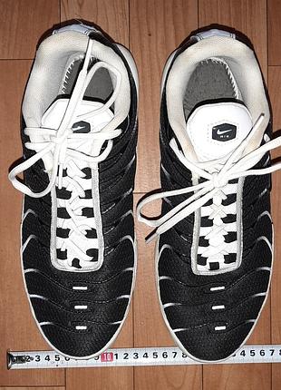 Кросівки чоловічі, марка "nike tn", чорно - білого кольору